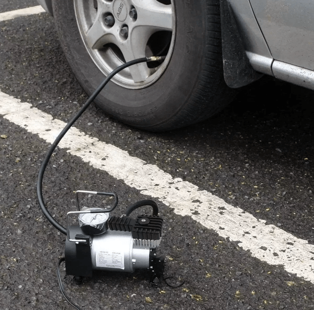 Compressor De Ar Mini Compressor Elétrico Portátil 12v Prata